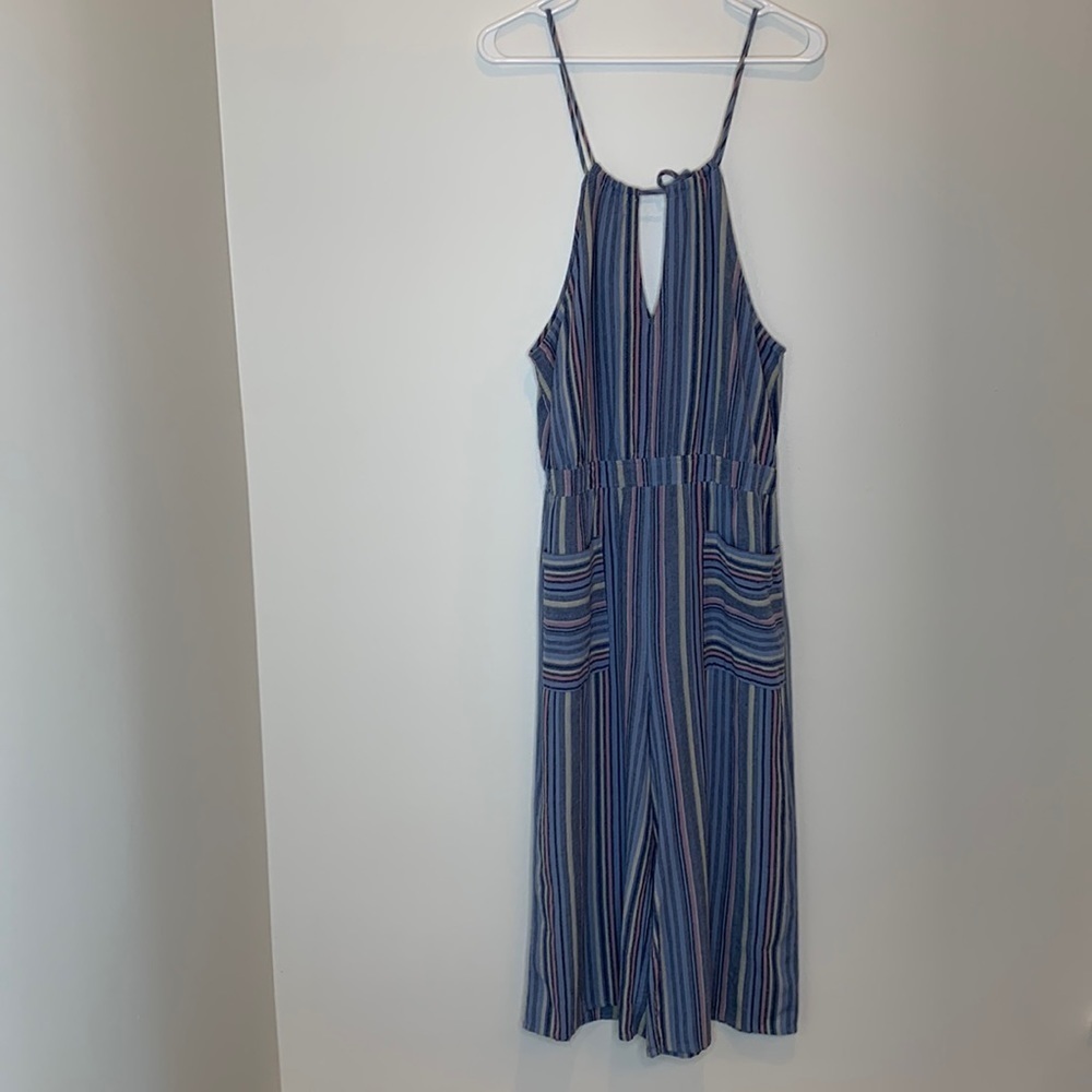 Universal Thread, capri length blue stripe spaghetti strap halter romper. Size M